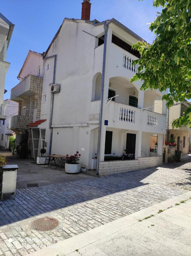 Roko Apartments Biograd Na Moru Esterno foto