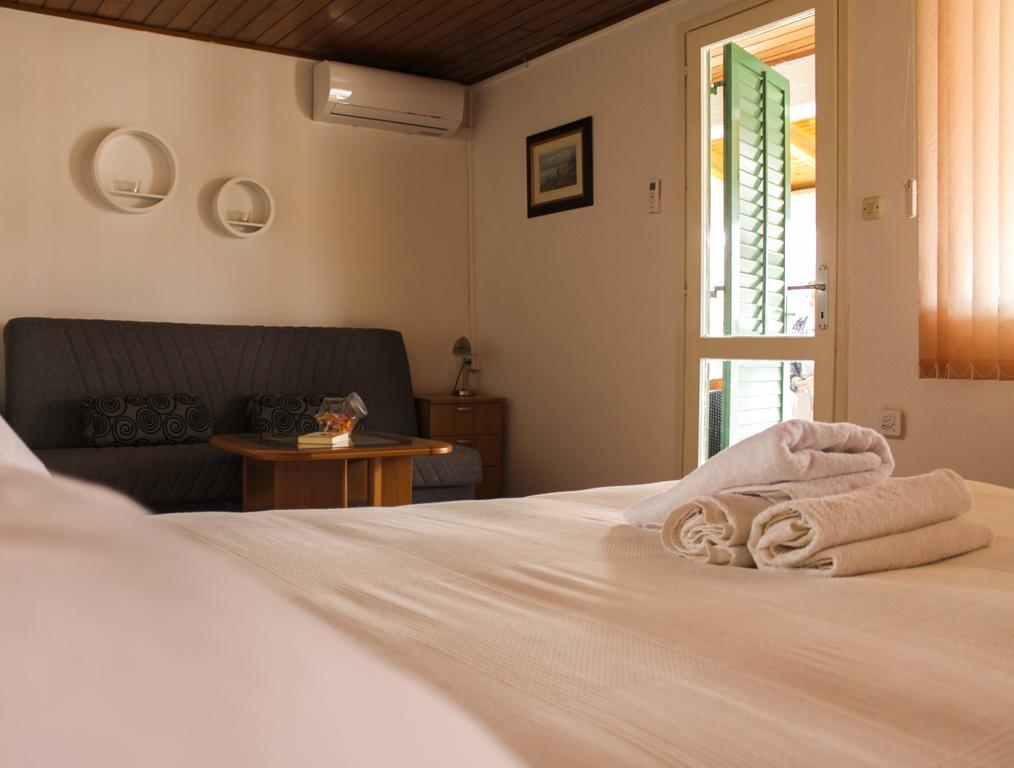 Roko Apartments Biograd Na Moru Esterno foto